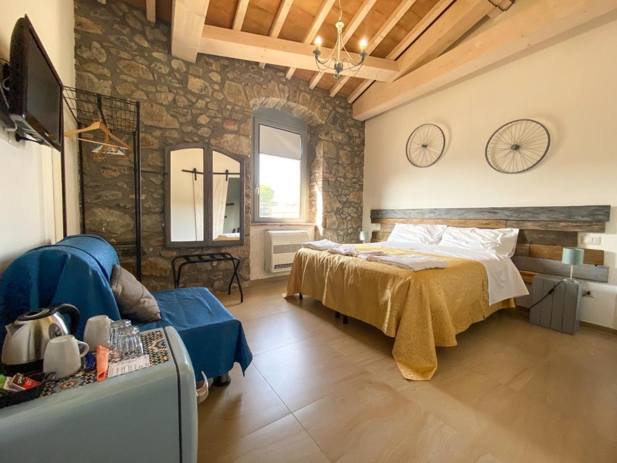 Bed and Breakfast Casale 1541 Больсена Екстер'єр фото